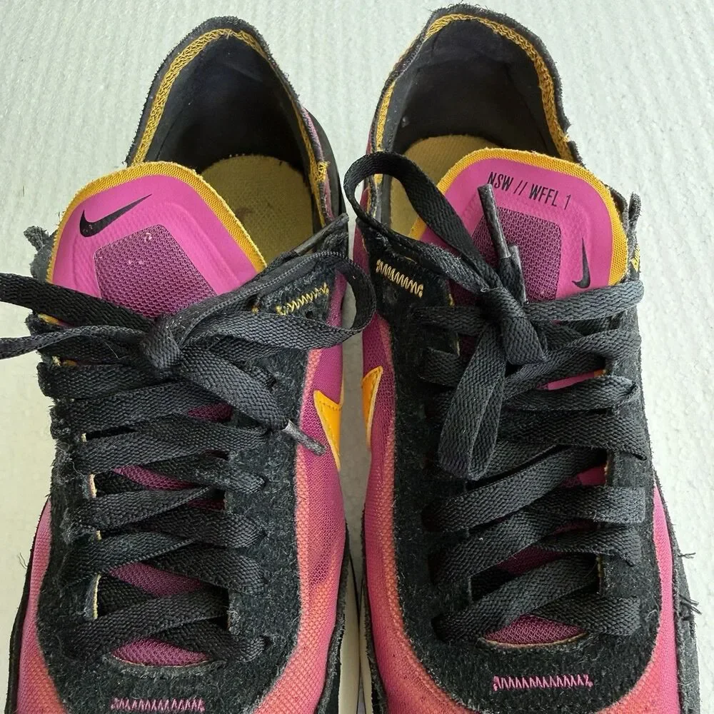 Size 8.5 - Nike Waffle One Active Fuchsia University Gold Black DC2533-600 - Picture 9 of 9